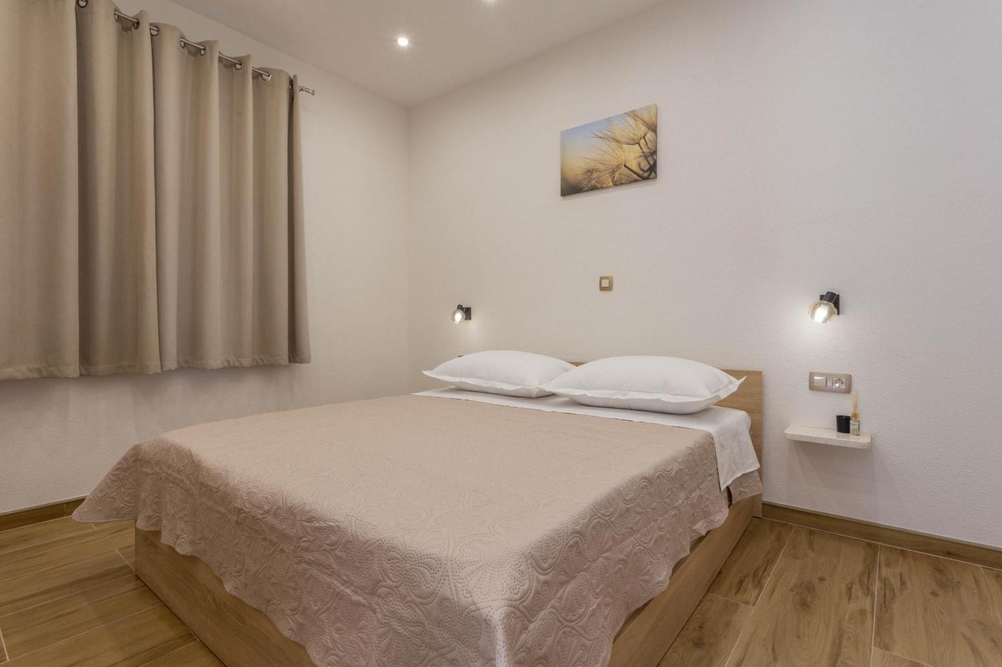 Apartment Zastupac 8761A Hvar Town Exterior foto